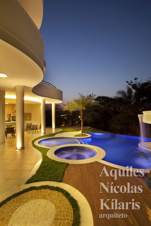 Arquiteto - Aquiles NÃcolas KÃlaris - Residential Projects - Refúgio da Mata House