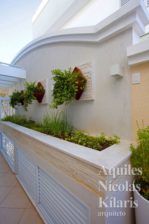 Arquiteto - Aquiles NÃcolas KÃlaris - Residential Projects - Curved Houses in the Neoclassical