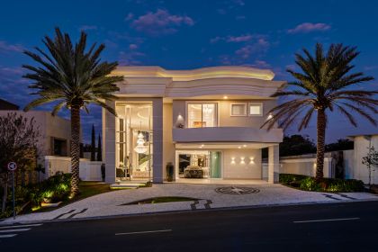 Casa Ferrari — projeto do arquiteto Aquiles Nícolas Kílaris