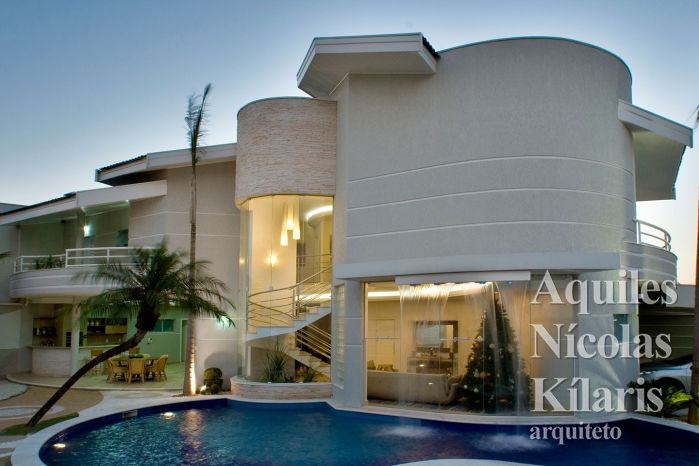 Arquiteto - Aquiles Nícolas Kílaris - Residential Projects - The countryside in the city